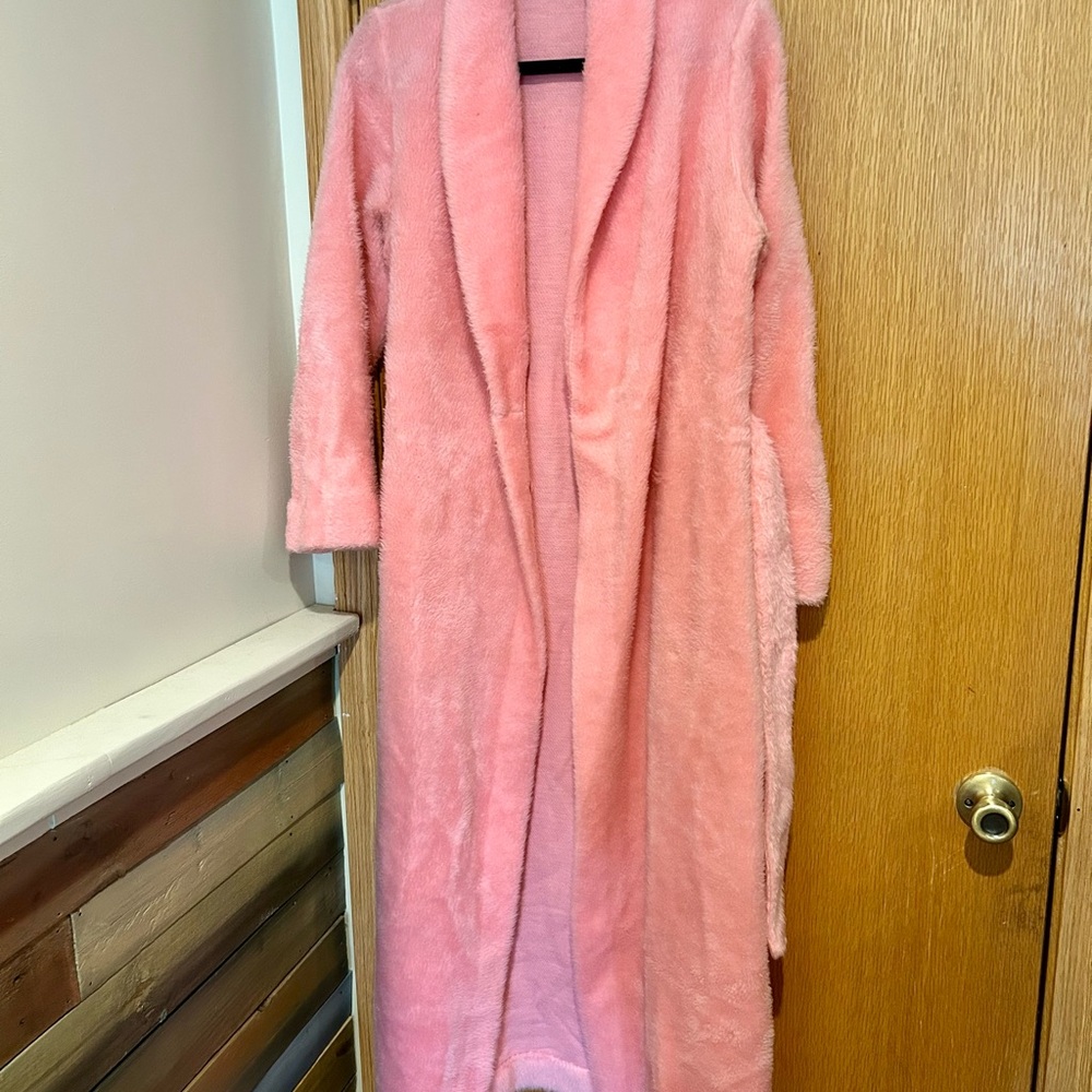 Vintage At HomeWear Sears Plush Pink Robe